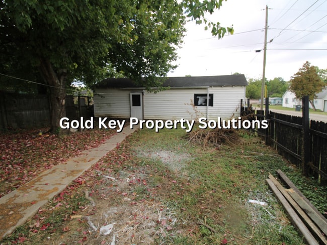 Building Photo - MUNCIE 4 BR 1 BA House with Central Air and Garage (NO SECTION 8)