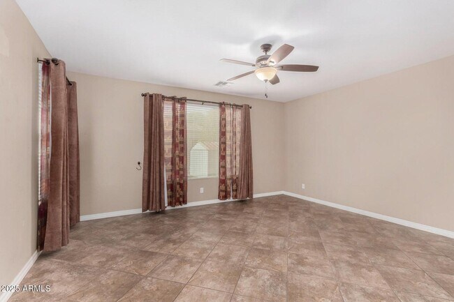 Building Photo - 2585 E Carob Dr