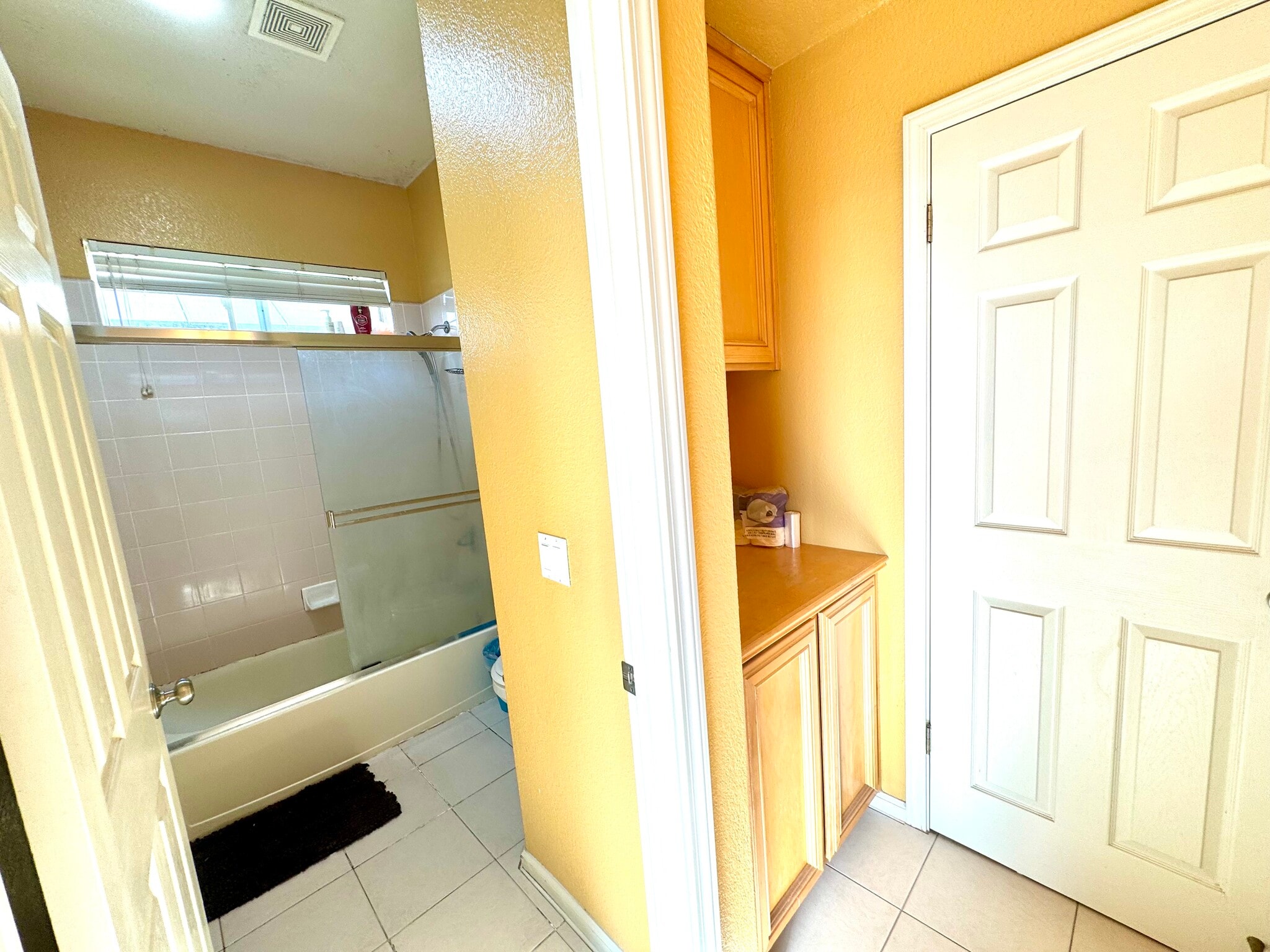 Building Photo - 4030 Bouquet Park Ln