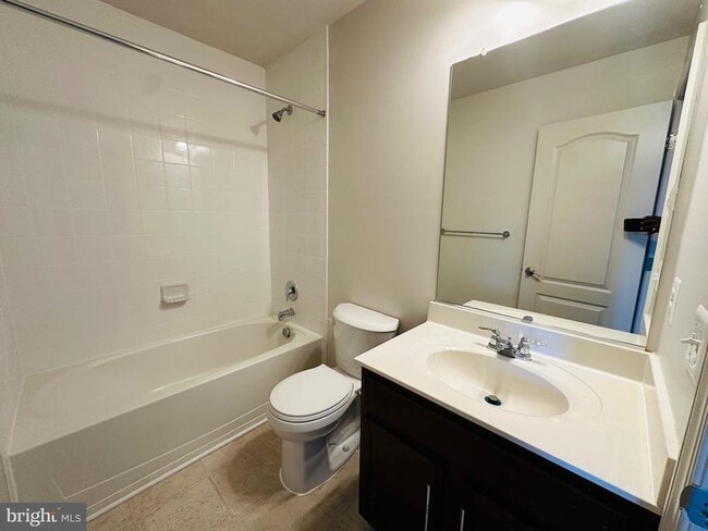 Building Photo - 9448 Adelaide Ln