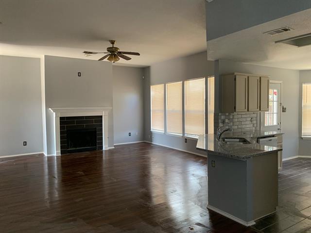 Building Photo - 2024 Austin Dr