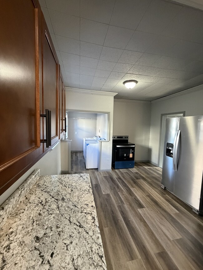 Building Photo - 507 S 1st St