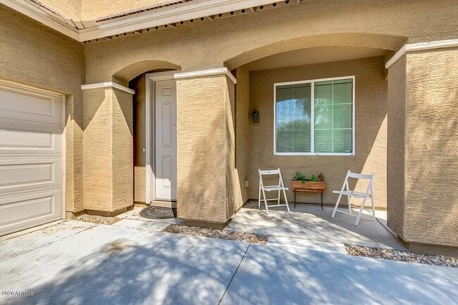 Building Photo - 7423 S 27th Way