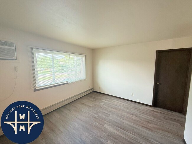 Building Photo - 8223 W Oklahoma Ave