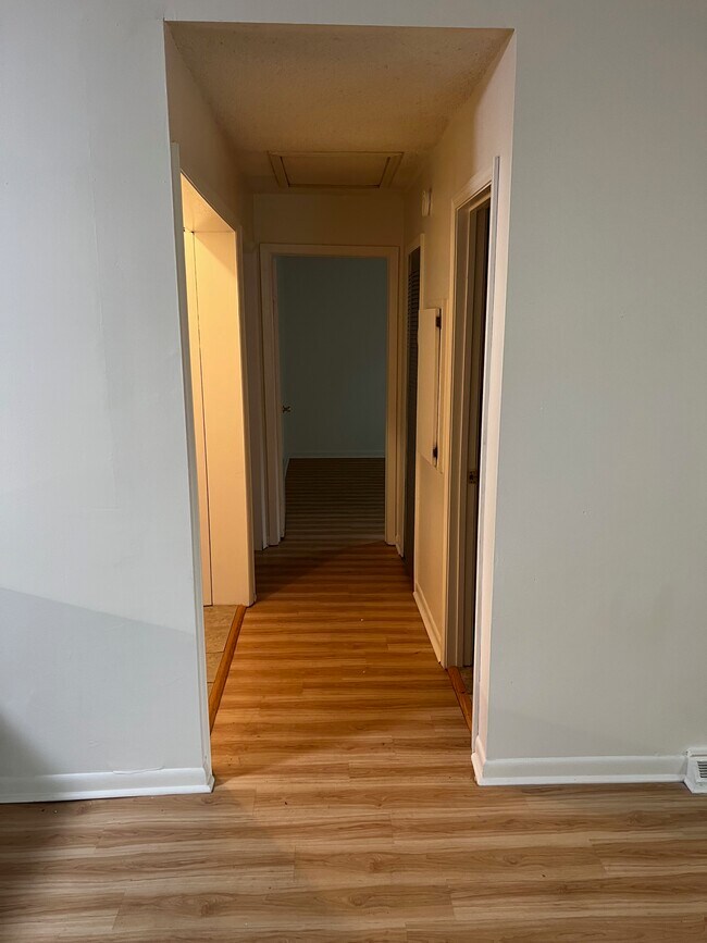 Building Photo - 110 Silas Ct