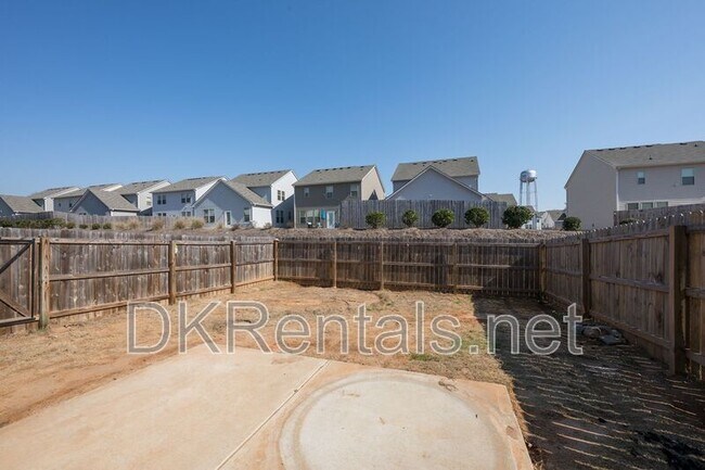 Building Photo - 2928 Cottage Ln