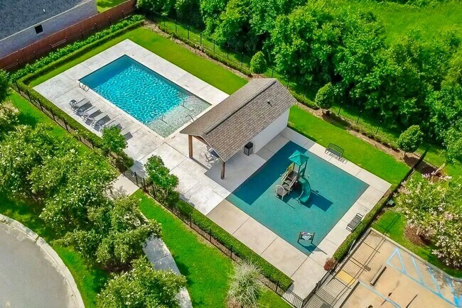 Building Photo - Spacious 3BR Corner-Lot Home in Reserve at Conway