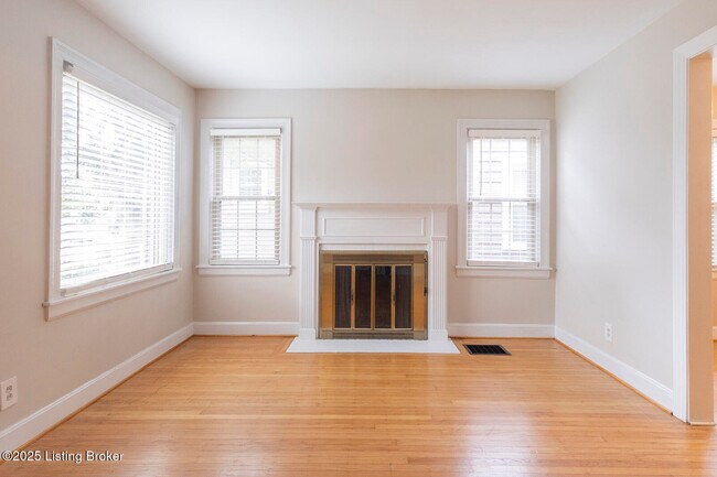 Building Photo - 3725 Warner Ave