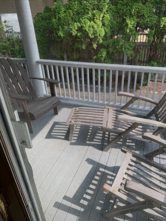 Building Photo - 62 Beach