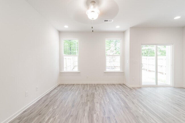 Building Photo - 4329 Perkins Rd