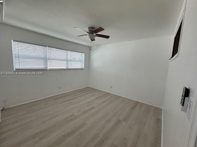 Building Photo - 1311 Bayview Dr