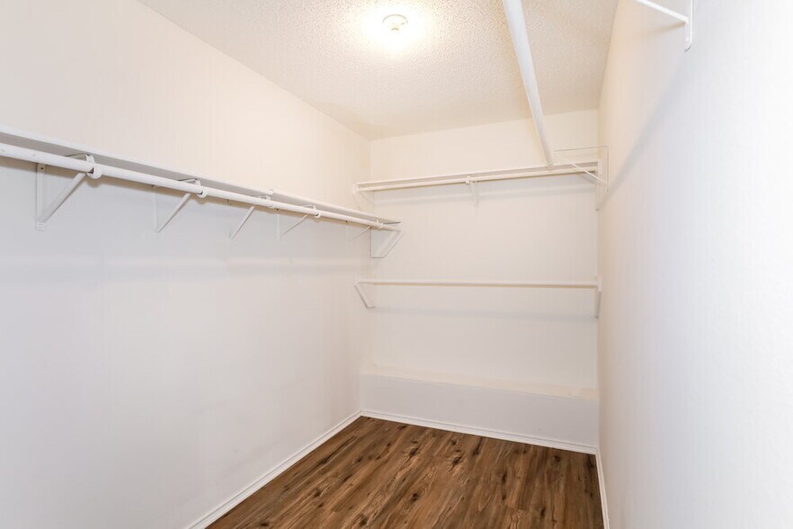Building Photo - 5904 Stone Meadow Ln