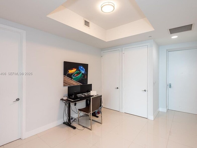 Building Photo - 55 SE 6th St