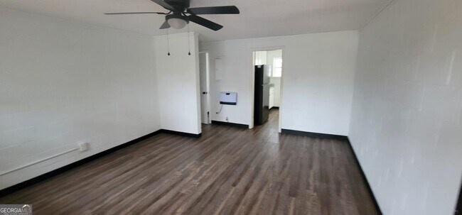 Building Photo - 122 Molette St