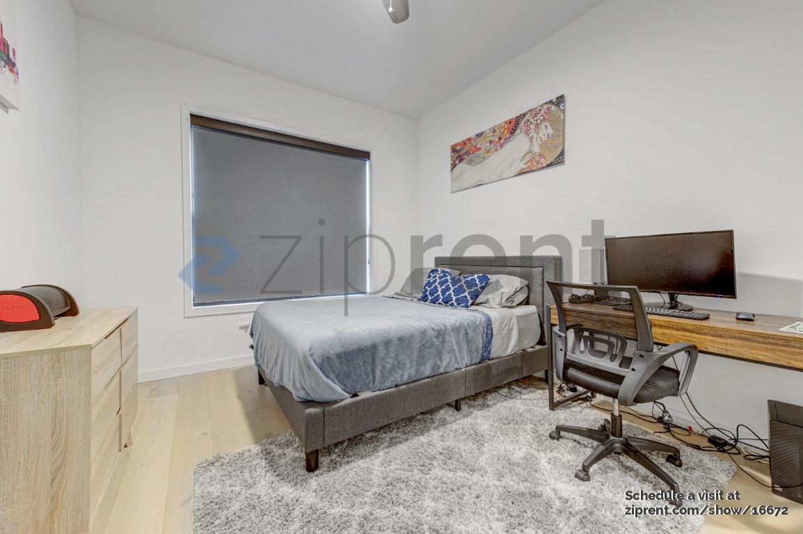 Building Photo - 800 Embassy Dr