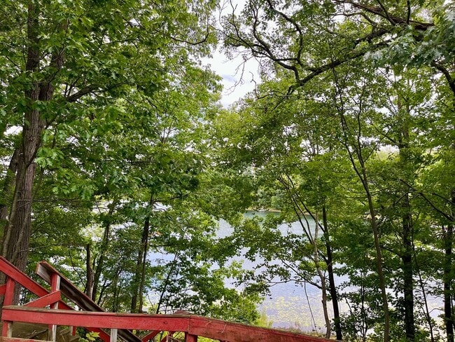 Primary Photo - 3 Bed 1 Bath in Rhinelander on the water!