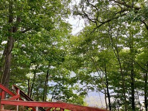Building Photo - 3 Bed 1 Bath in Rhinelander on the water!
