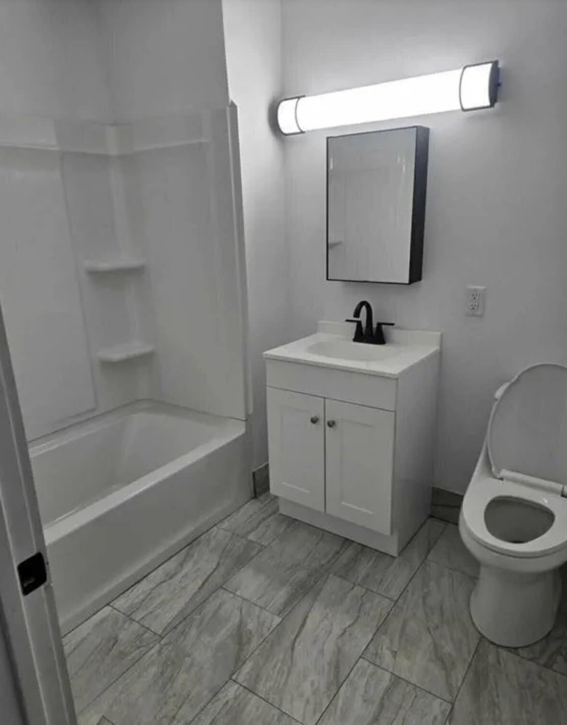 Building Photo - 19 Mygatt St