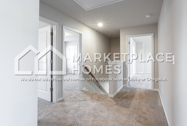 Building Photo - 211 Ww Carr Ave