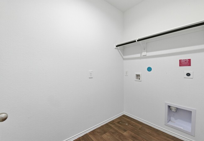 Building Photo - 5210 Ternberry Frst Ln