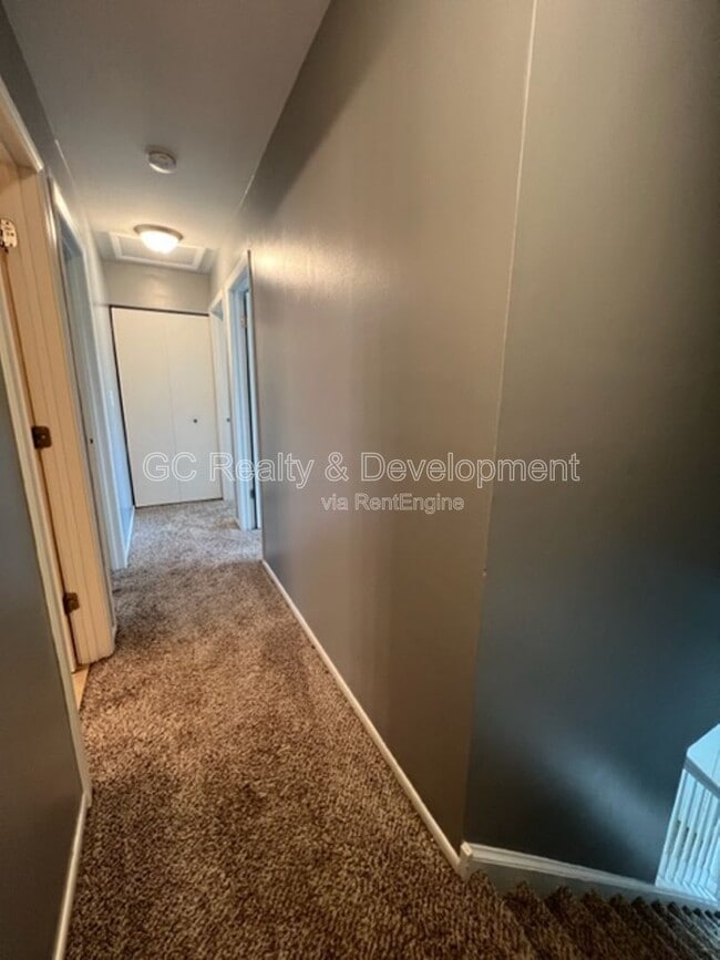 Building Photo - 12 Wild Rose Ct