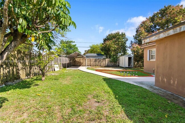 Building Photo - 11535 Lincoln Blvd