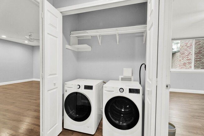 Building Photo - 2BD-2BTH HOME | NEWLY RENOVATED | BLOOMFIELD HILLS, MI