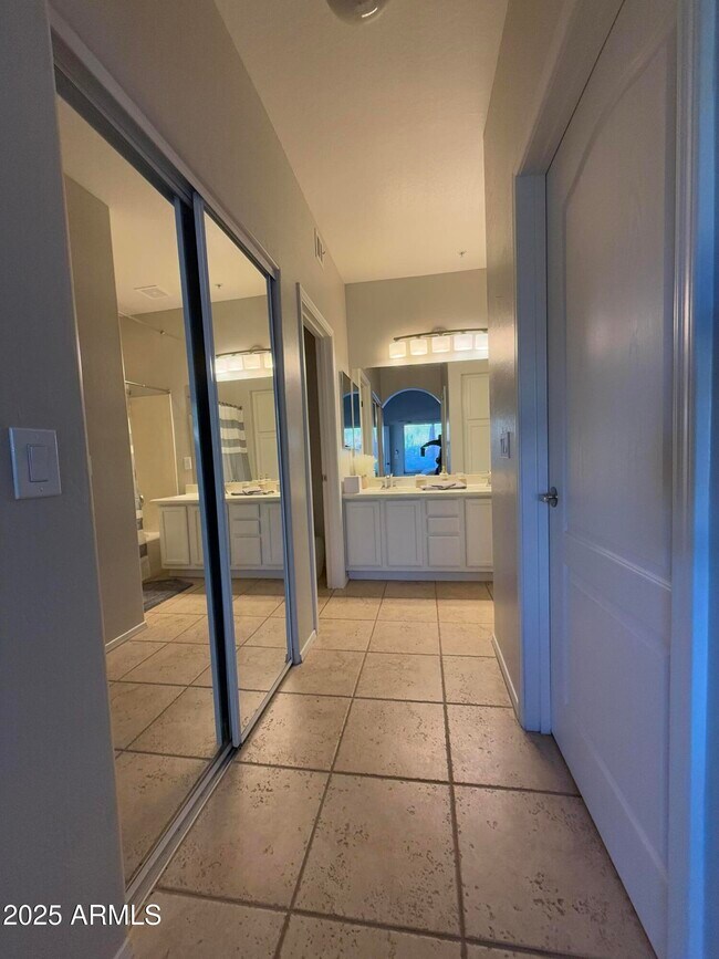 Building Photo - 9065 E Gary Rd