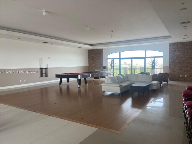 Building Photo - 4242 NW 2nd St