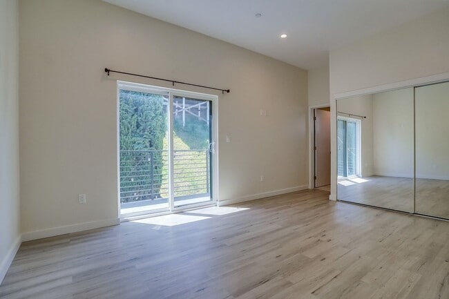 Building Photo - 4636 Lomita St