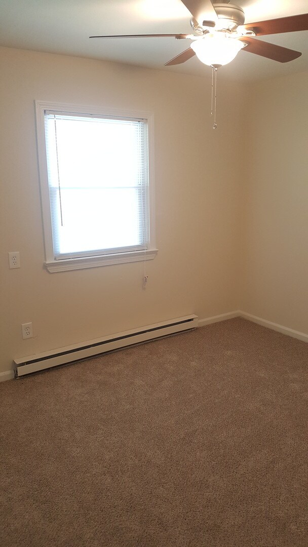 Building Photo - 8919 London St