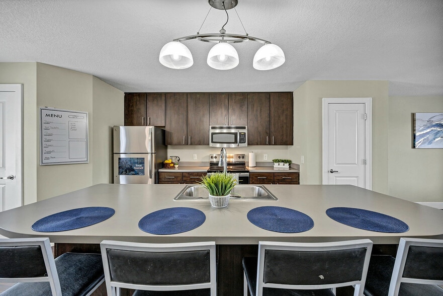 Model Kitchen - The Avenue at San Marcos Apartments