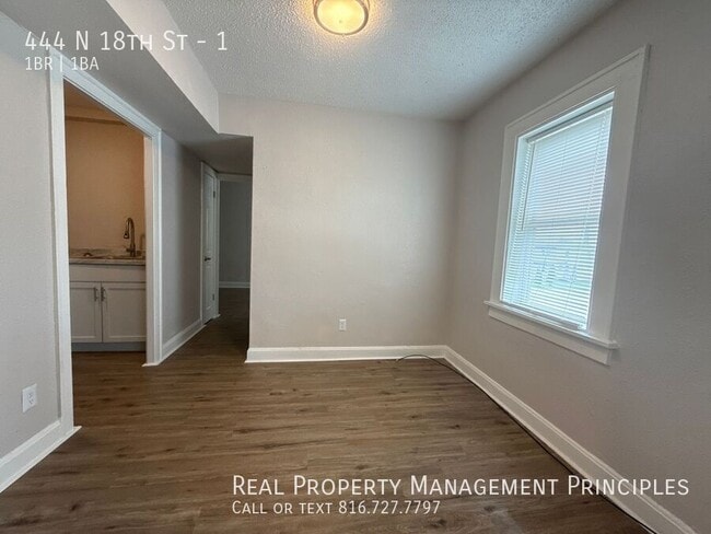 Building Photo - 444 N 18th St