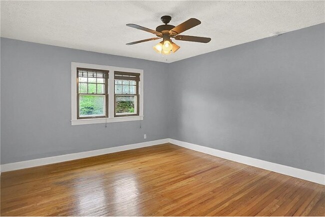 Building Photo - 5538 N College Ave