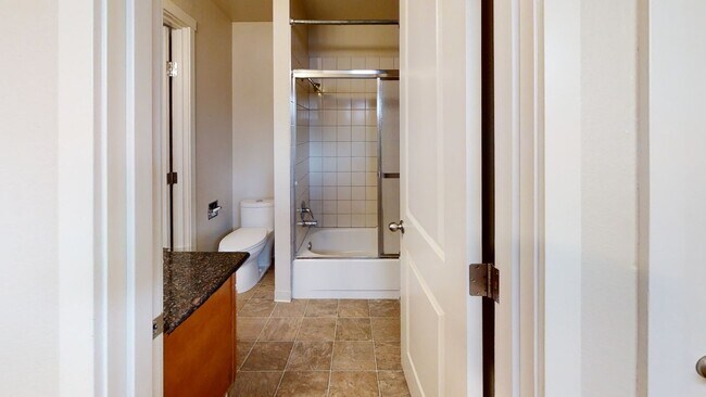 Building Photo - 1722 C Pl SE