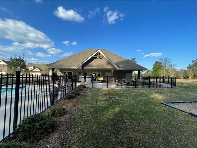 Building Photo - 2830 Ogden Trl