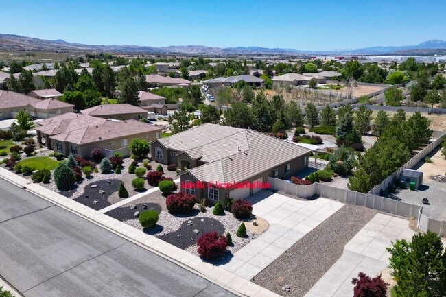 Building Photo - Luxury 5bd/3ba/3car Home in Pebble Creek  ...