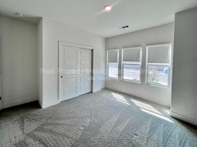 Building Photo - 2321 S Purdue Ave