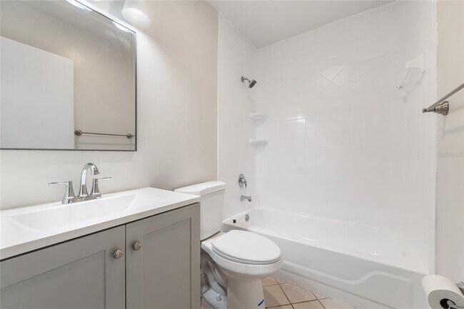 Building Photo - 6120 Peregrine Ave