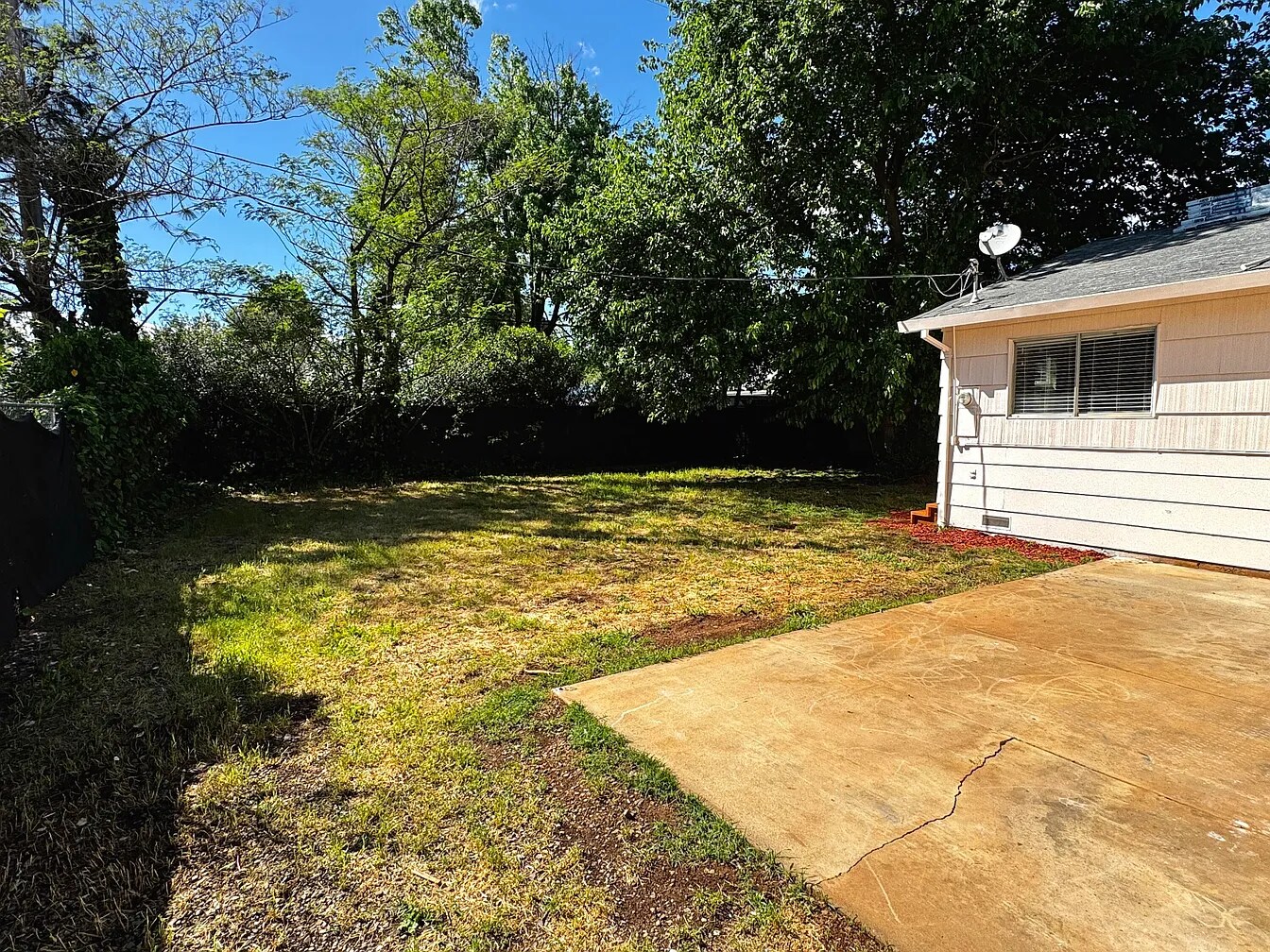 Building Photo - 3732 Mercury Dr