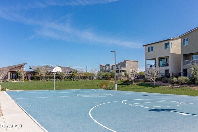 Building Photo - 1250 Abbey Ln