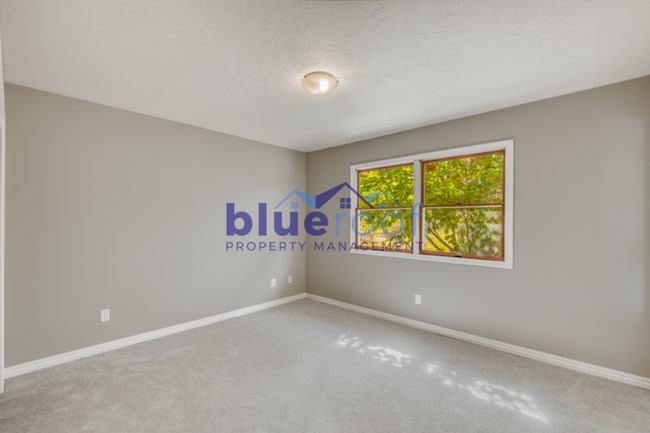 Building Photo - 27827 SW Grahams Ferry Rd