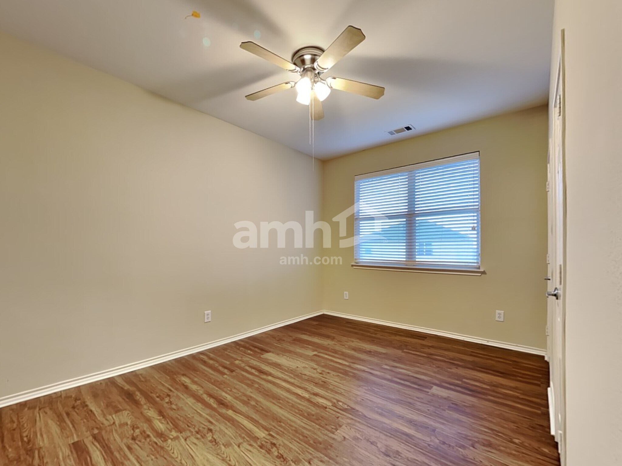 Building Photo - 2108 Carlotta Dr