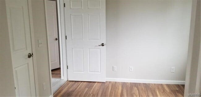 Building Photo - 8137 Sheridan Dr