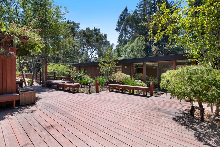 Building Photo - 1200 Mountain Home Rd