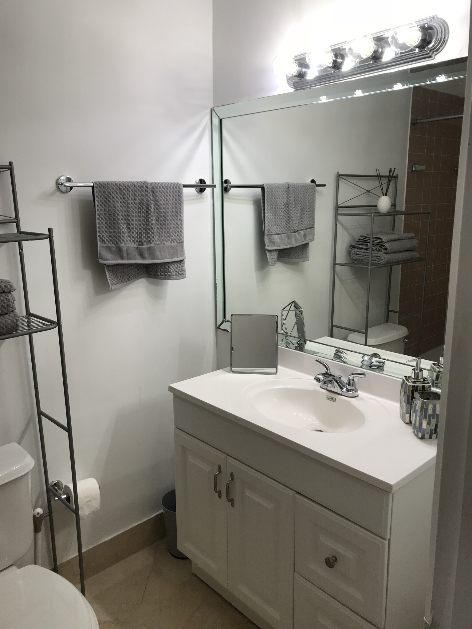 Bathroom - 6200 NE 22nd Way
