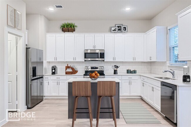 Building Photo - 3110 Ginning Dr