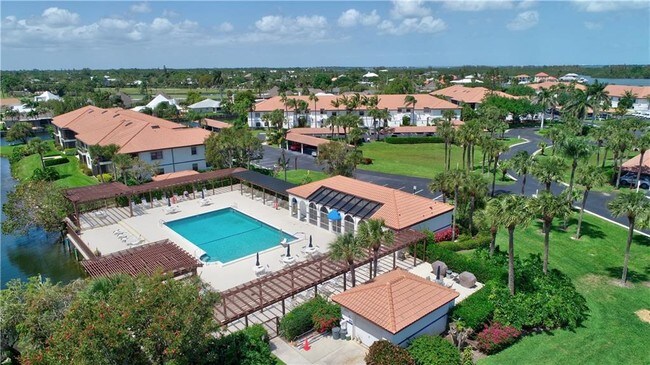 Building Photo - 6101 SE Landing Way