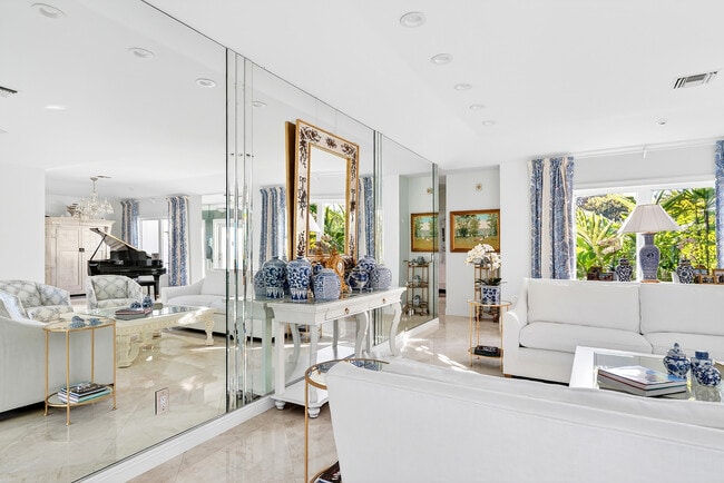 Building Photo - 107 E Inlet Dr