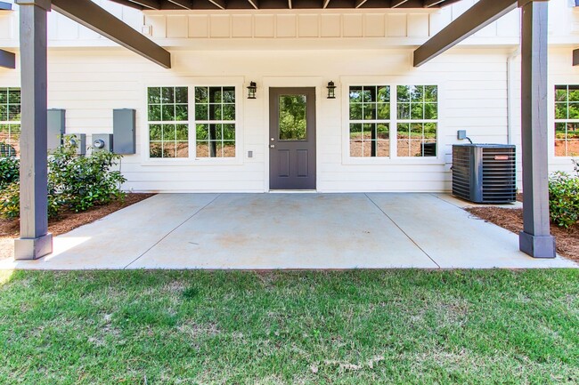 Building Photo - Brand New Luxury Townhome